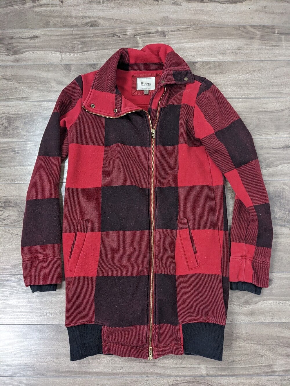 Roots Women's Red Black Buffalo Plaid Sweatshirt Size XS Long Length